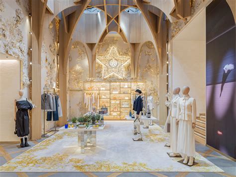 christian dior boutiques.